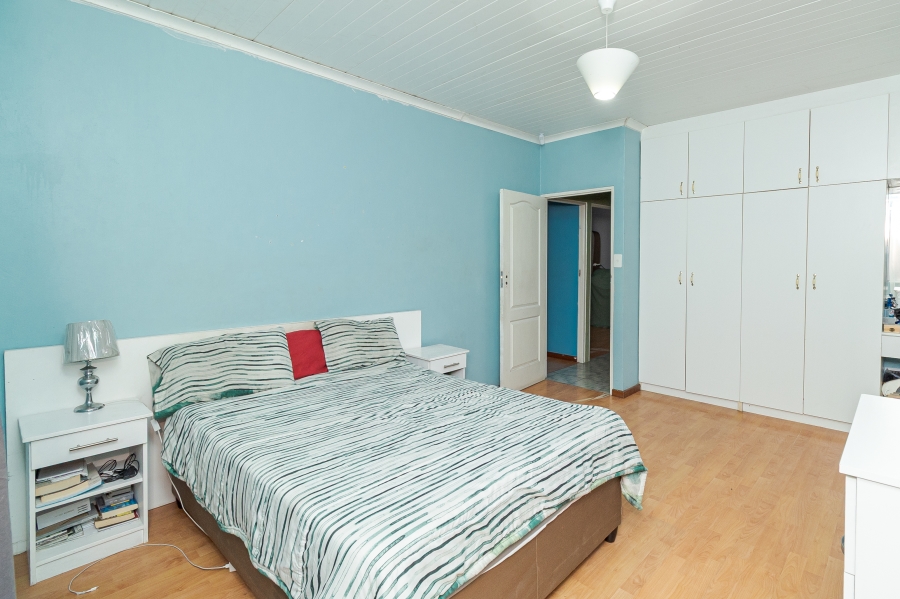 4 Bedroom Property for Sale in Devon Park Western Cape